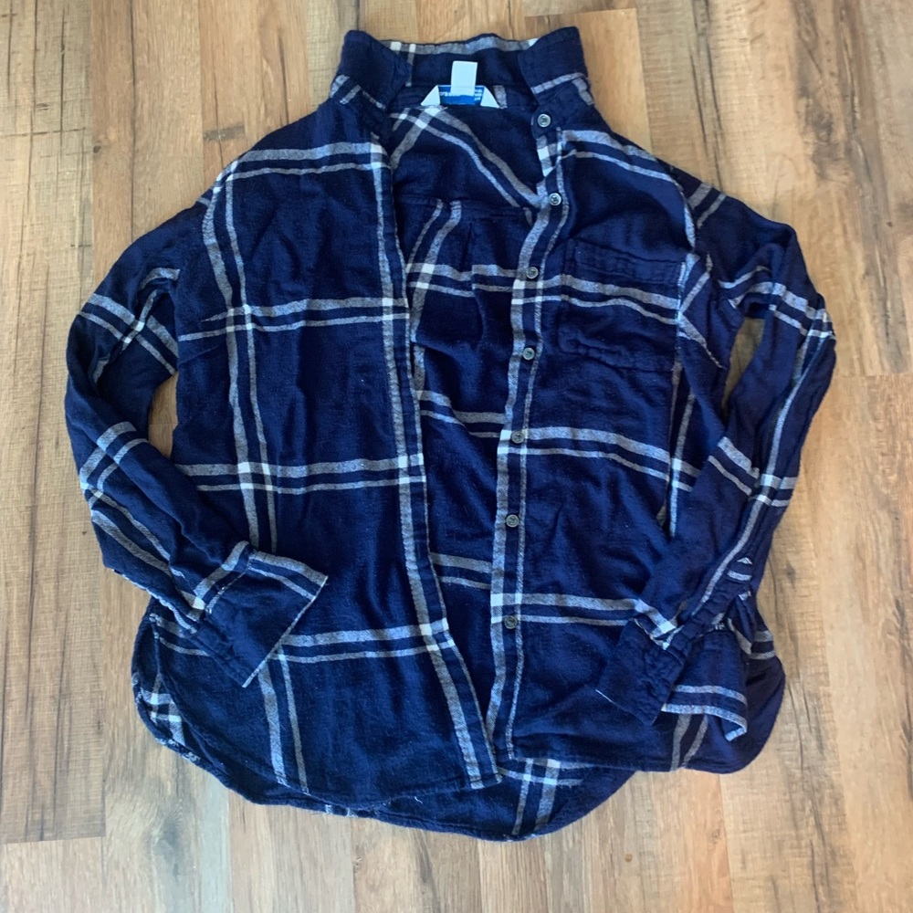 Woman's plaid button up
